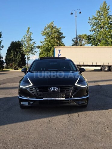 Hyundai Sonata-1