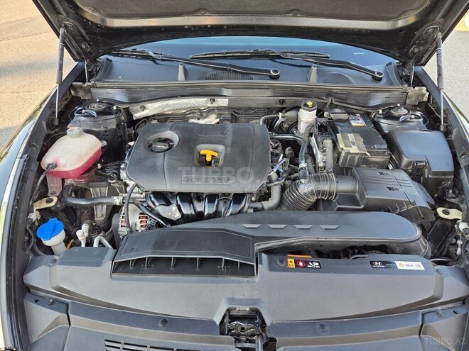 Hyundai Sonata-15