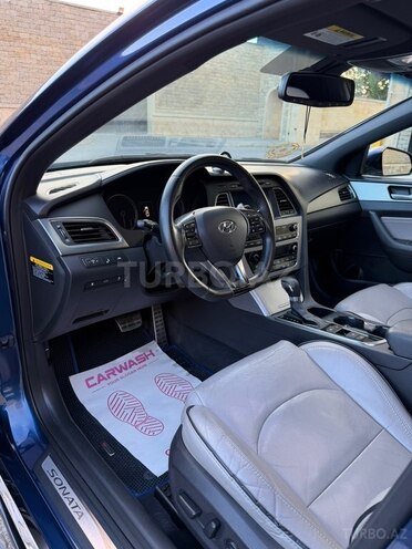 Hyundai Sonata-17