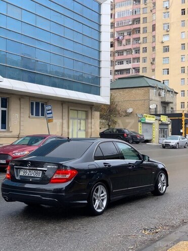 Mercedes C 250-9