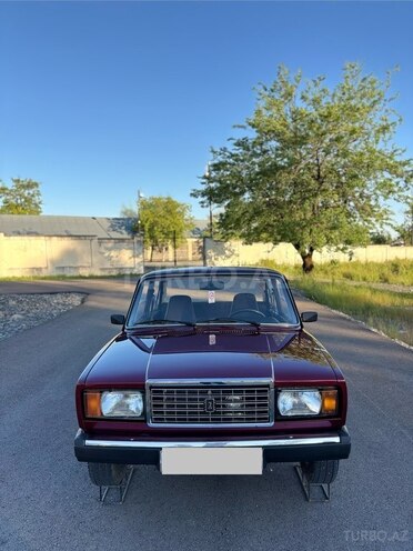 LADA (VAZ) 2107-2