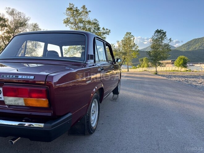 LADA (VAZ) 2107-8