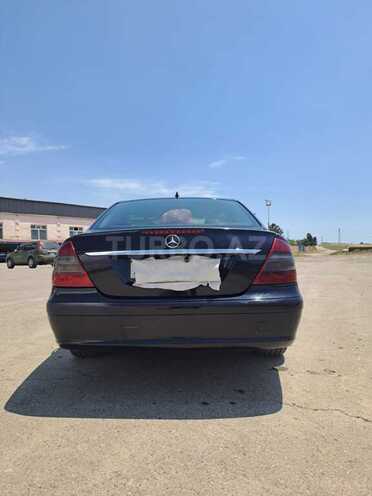 Mercedes E 220-2