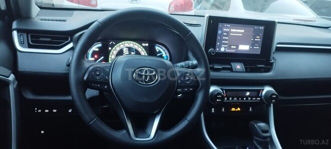Toyota RAV4-12