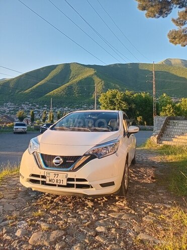 Nissan Note-1