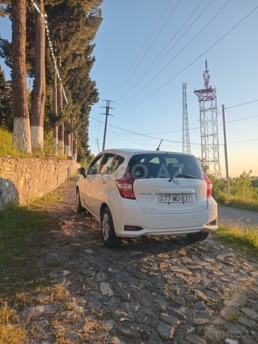 Nissan Note-4