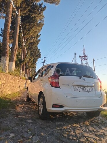 Nissan Note-5