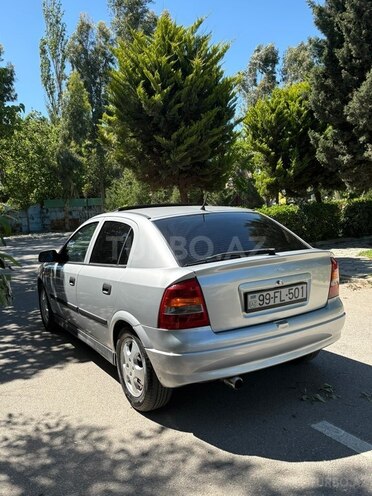 Opel Astra-9