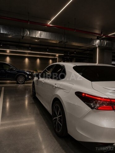 Toyota Camry-3