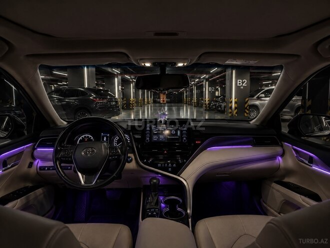 Toyota Camry-5