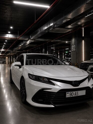 Toyota Camry-1