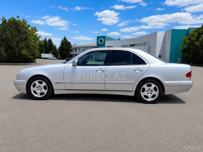 Mercedes E 240-7