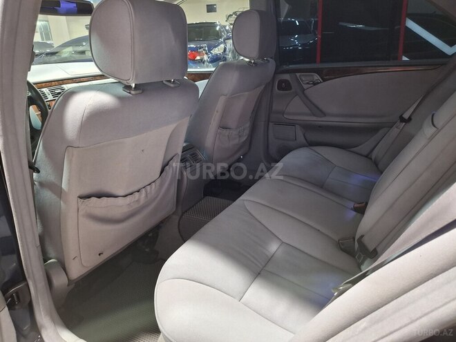 Mercedes E 270-14