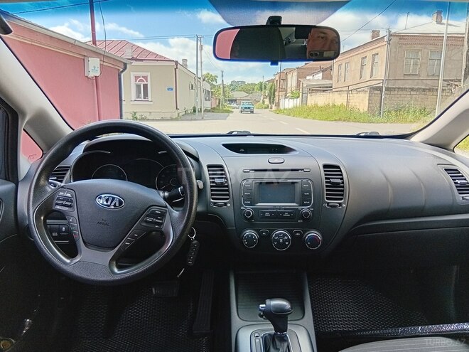Kia Forte-7