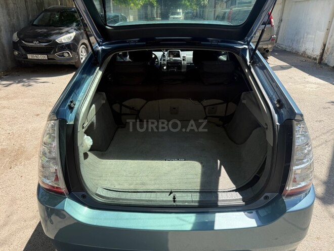 Toyota Prius-9