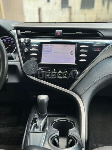 Toyota Camry-11