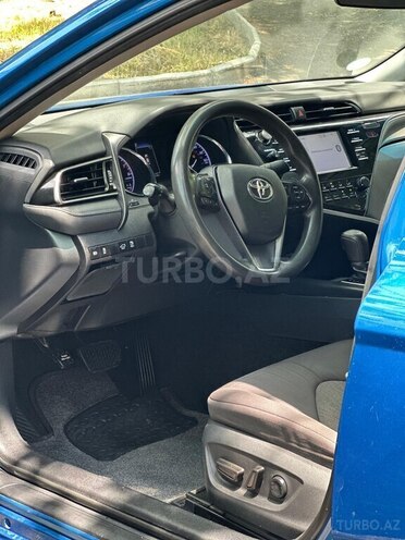 Toyota Camry-10