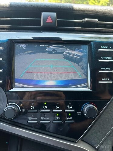 Toyota Camry-12