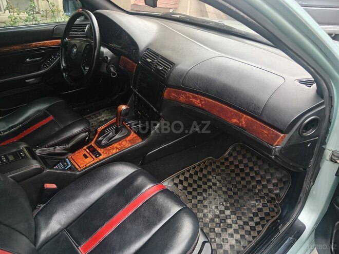 BMW 523-5