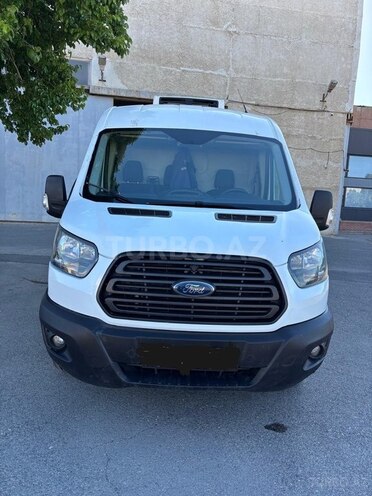 Ford Transit-1