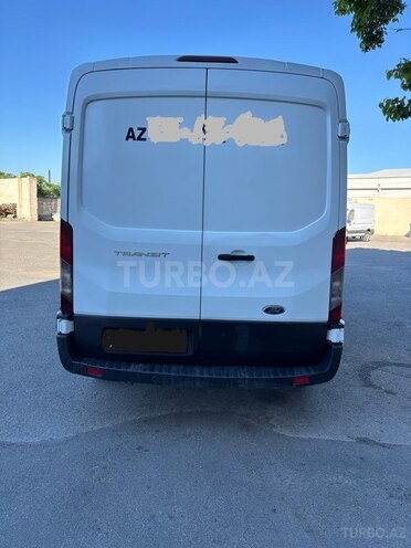 Ford Transit-4