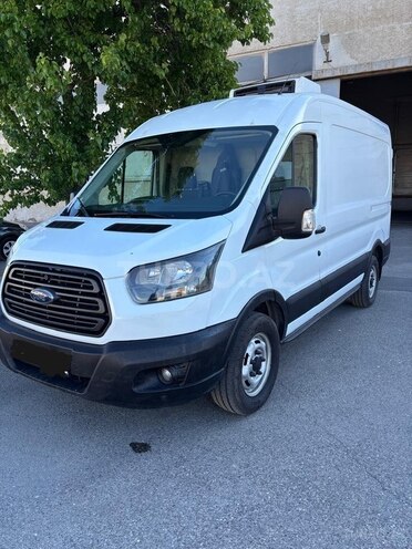 Ford Transit-2