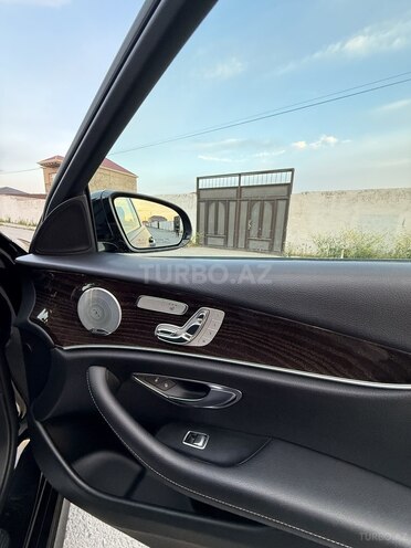 Mercedes E 300-14