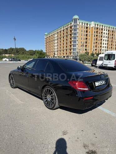 Mercedes E 300-6