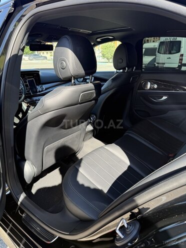 Mercedes E 300-12