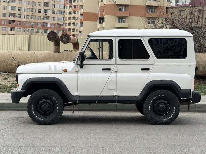 UAZ Hunter-6