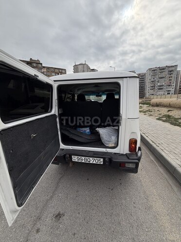 UAZ Hunter-7