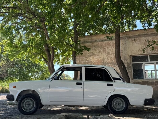 LADA (VAZ) 2107-8