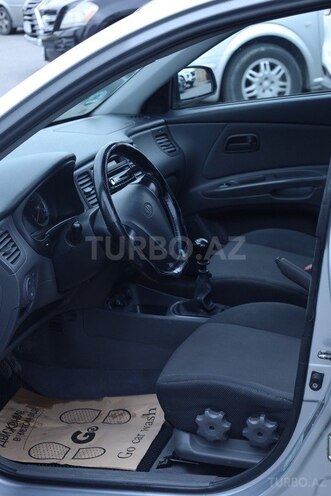 Kia Rio-5