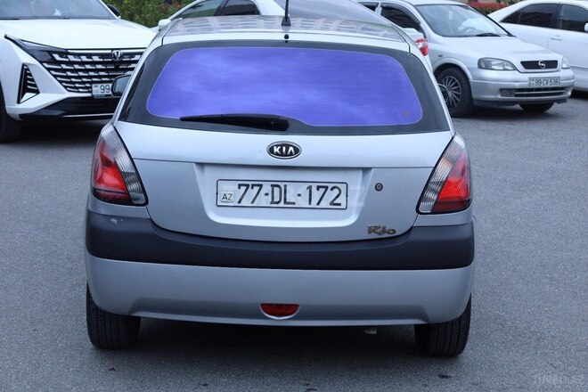 Kia Rio-8
