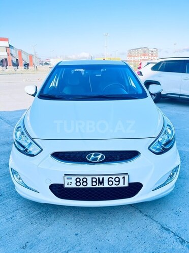 Hyundai Accent-1