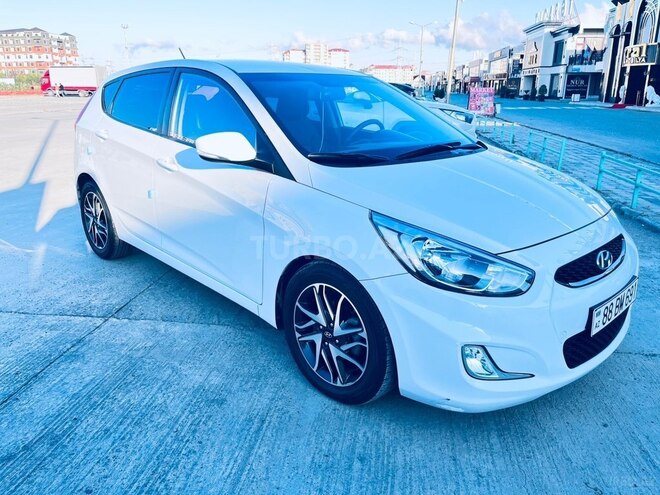Hyundai Accent-7