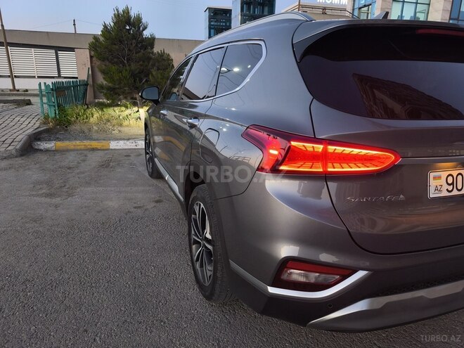 Hyundai Santa Fe-5