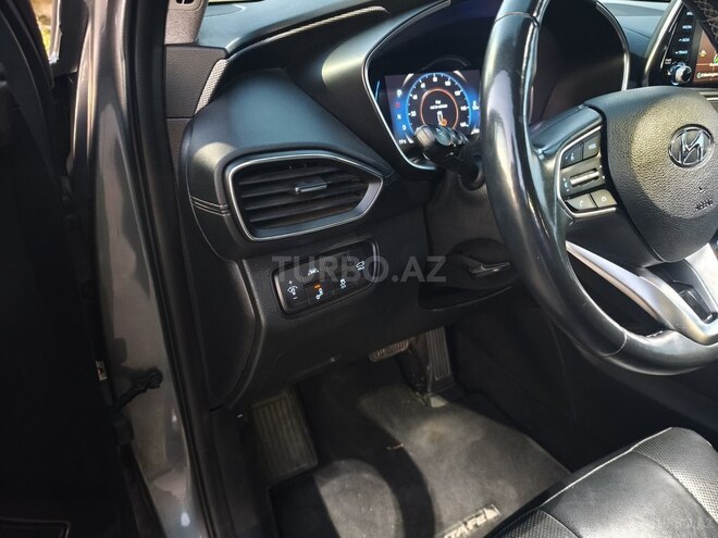 Hyundai Santa Fe-19