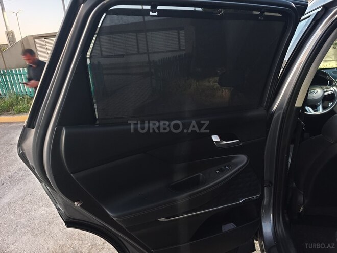 Hyundai Santa Fe-17