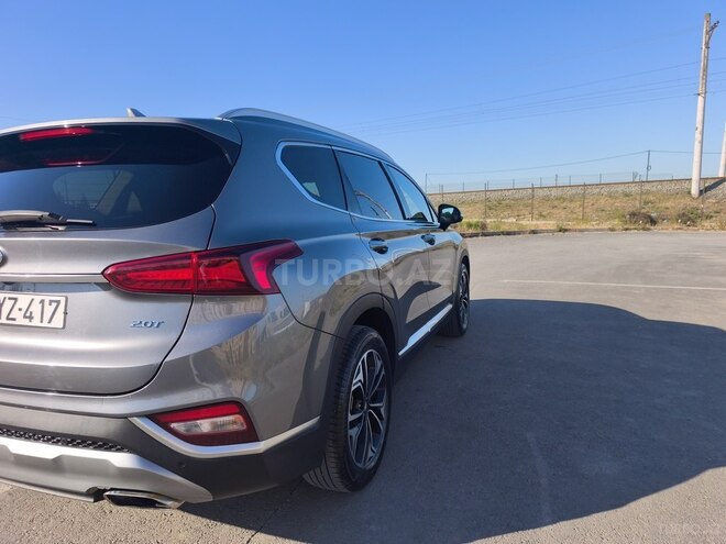 Hyundai Santa Fe-10