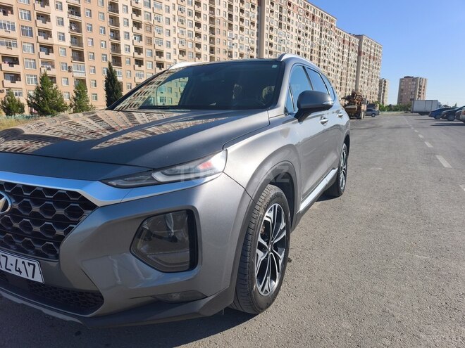 Hyundai Santa Fe-12