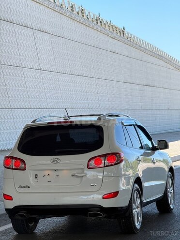Hyundai Santa Fe-6