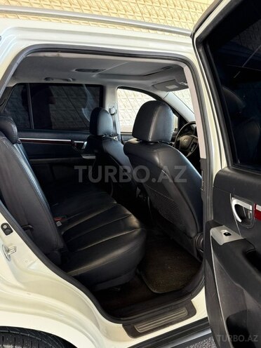 Hyundai Santa Fe-13