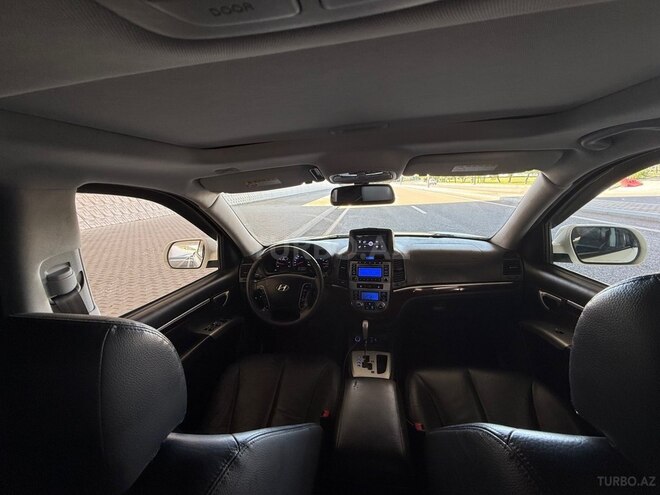 Hyundai Santa Fe-11