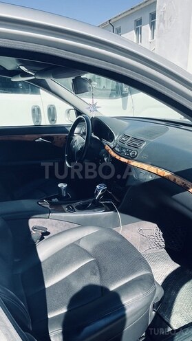 Mercedes E 220-7