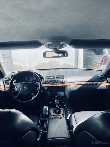 Mercedes E 220-3