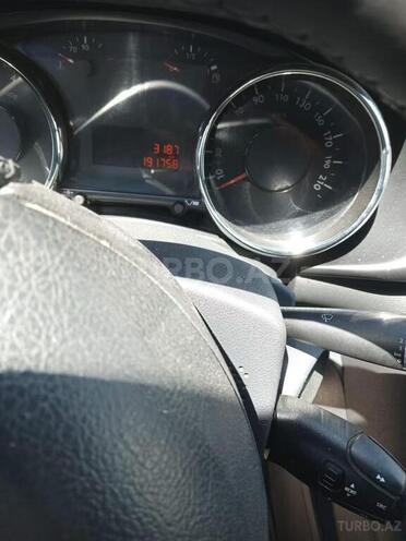 Peugeot 3008-6