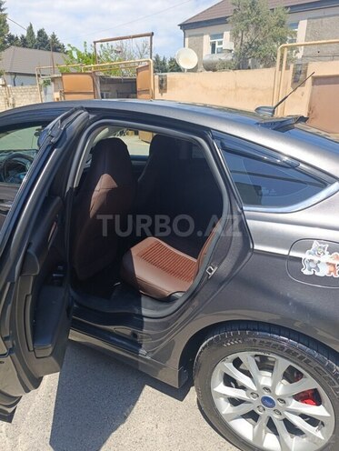 Ford Fusion (North America)-5