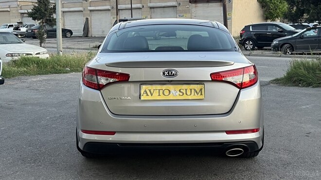 Kia Optima-12