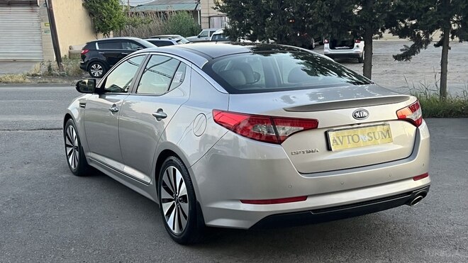 Kia Optima-11
